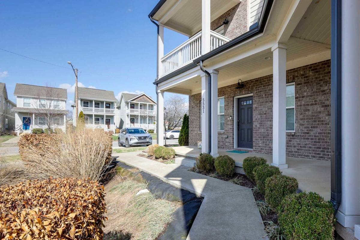 Enjoy the stylish brick facade and inviting balconies in vibrant Nashville!