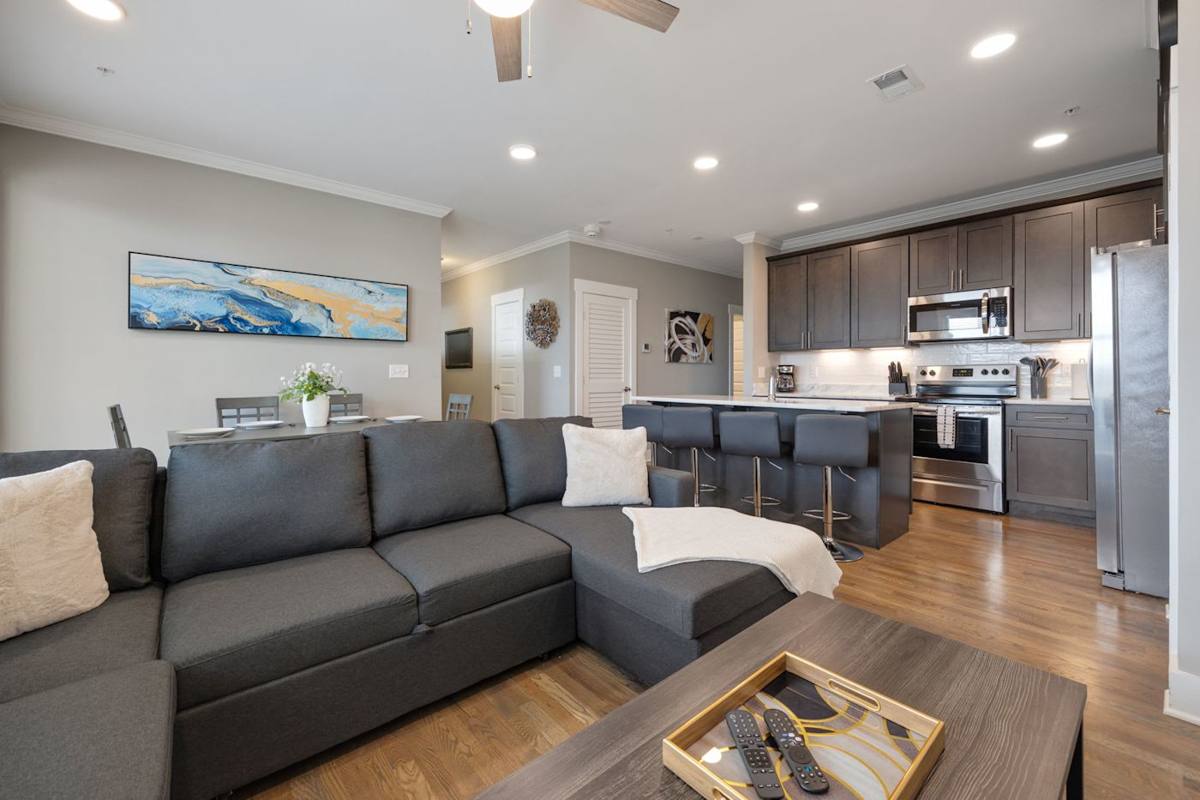 Spacious retreat with modern comforts, a stunning view, and stylish decor for relaxation!