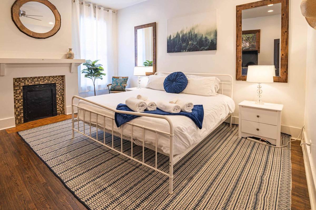 Elegant decor and inviting light for your Nashville getaway!