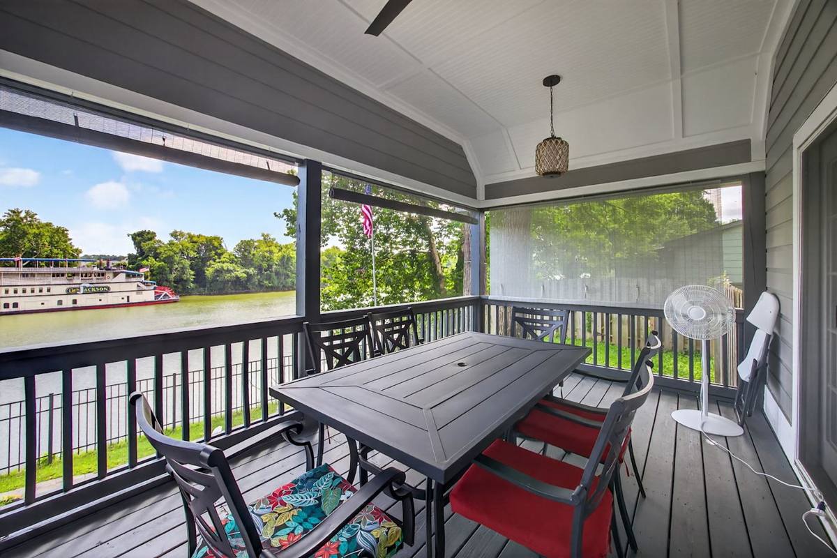 Sip cocktails while enjoying river views from your private screened porch!