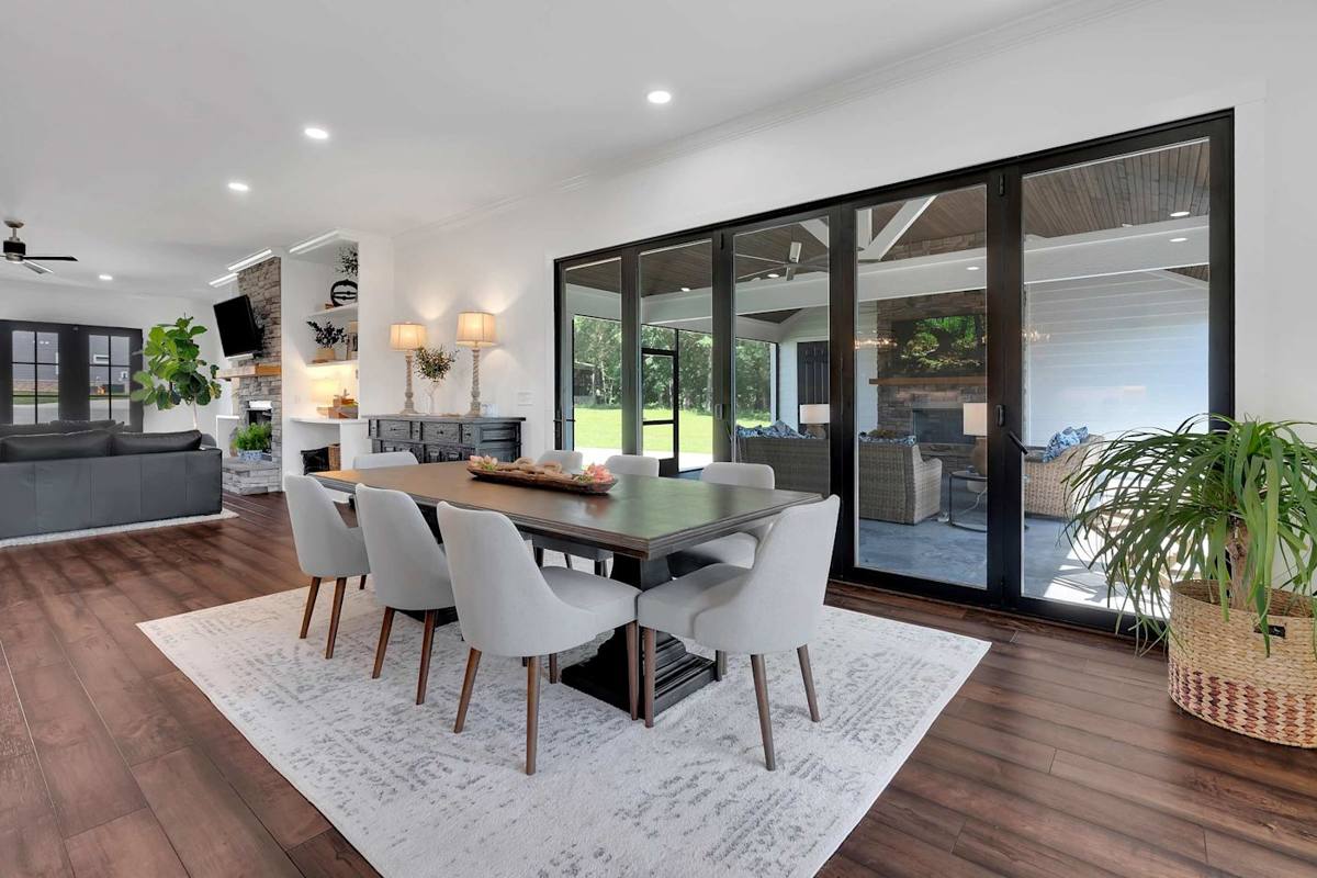 Elegant space with chic chairs and a view that invites laughter and gatherings!